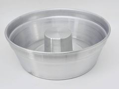 FORMA DE BOLO 280X240X100MM EM ALUMINIO COM TUBO CAP VOL 4,400L